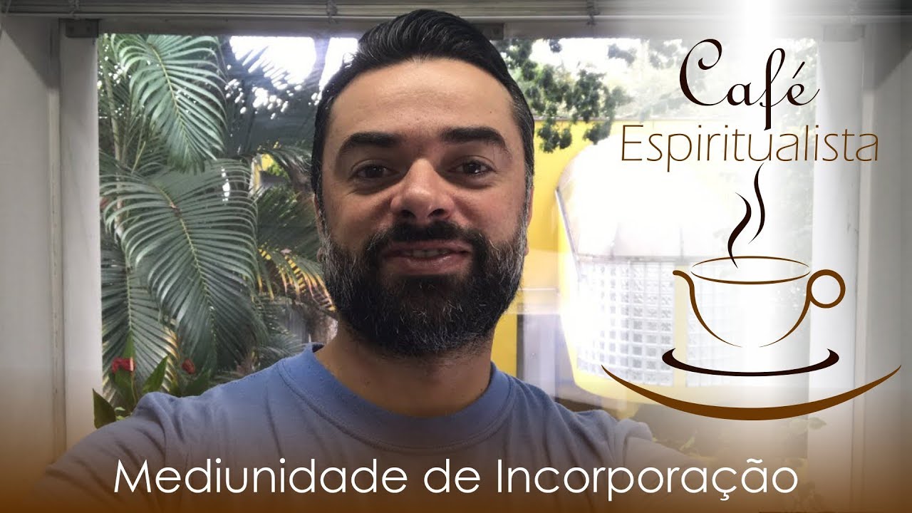 Daniel Souza apresentando o café espiritualista